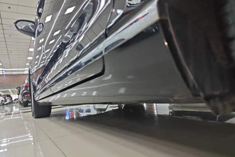 Used Volkswagen Magotan 2020 280TSI DSG Comfort Edition Left Side Sill