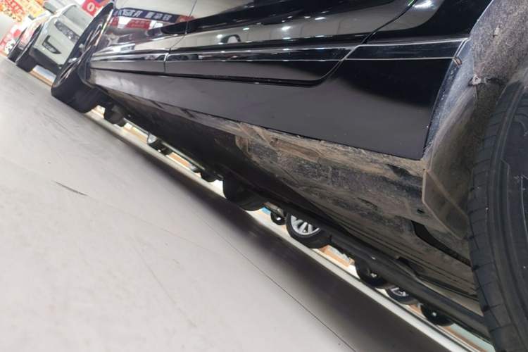 Used Volkswagen Magotan 2020 330TSI DSG Leading Model Left Side Sill