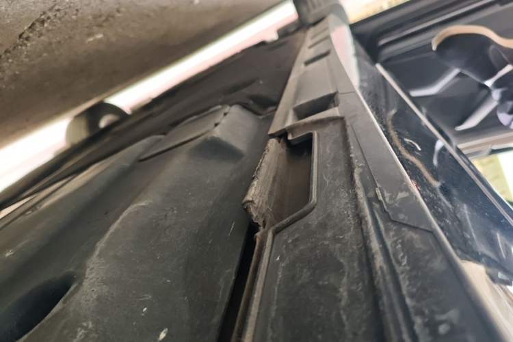 Used Volkswagen Magotan 2020 330TSI DSG Leading Model Left Side Sill