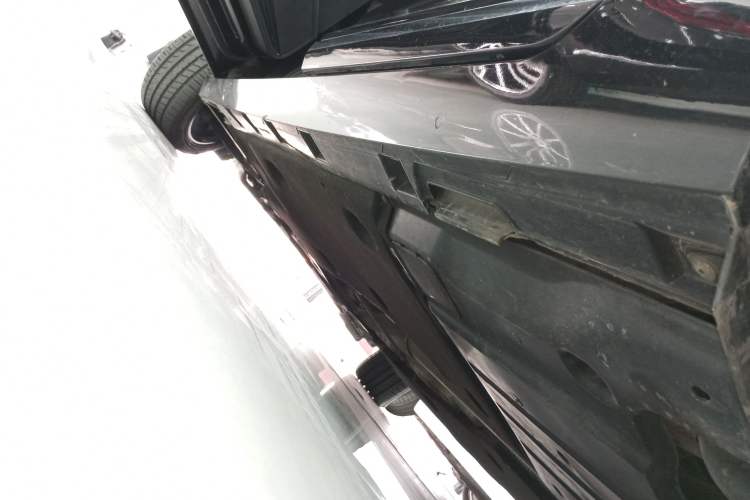 Used Volkswagen Magotan 2020 330TSI DSG Luxury Edition Left Side Sill