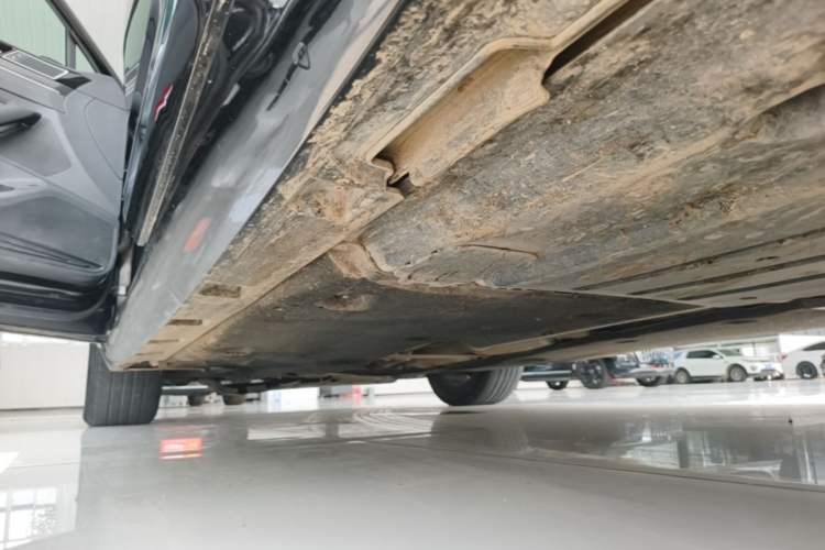 Used Volkswagen Magotan 2020 330TSI DSG Leading Model Left Side Sill