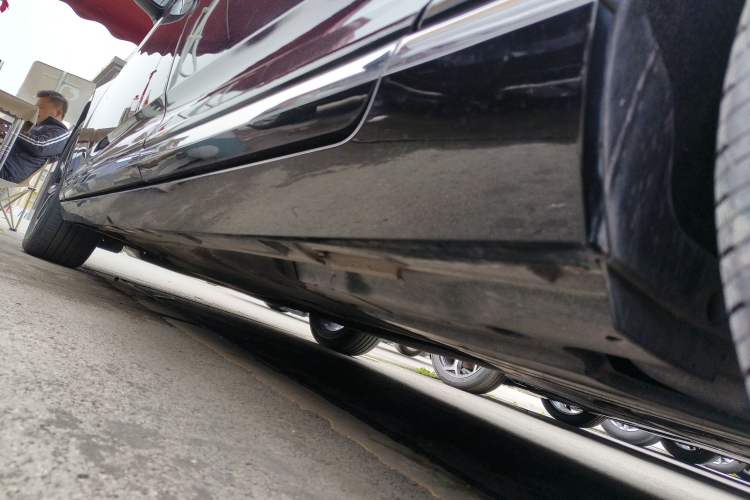 Used Volkswagen Magotan 2020 330TSI DSG Leading Model Left Side Sill