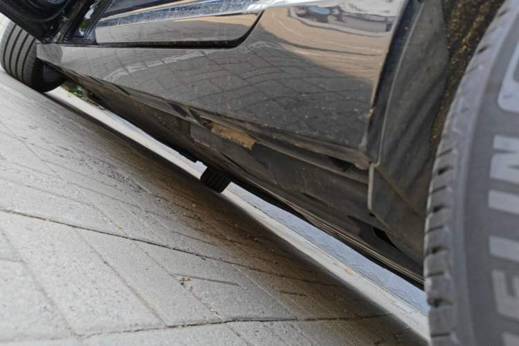 Used Volkswagen Magotan 2020 380TSI DSG Luxury Version Left Side Sill