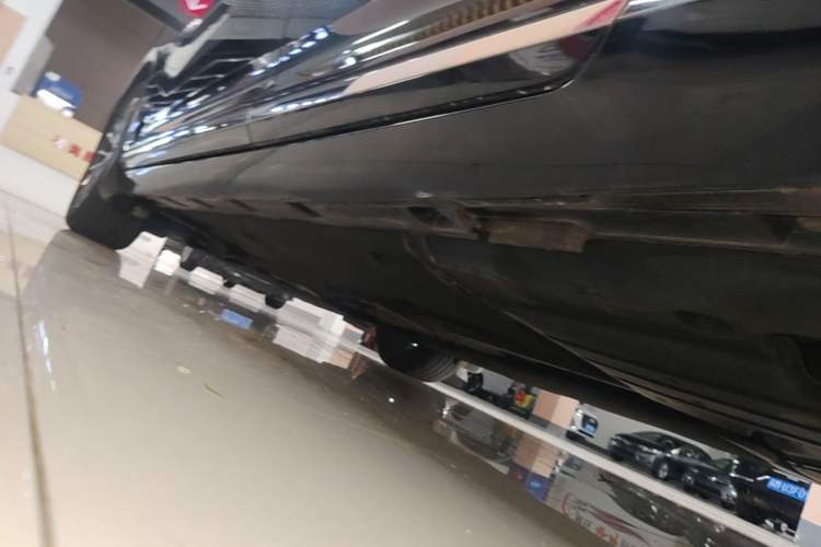 Used Volkswagen Magotan 2020 330TSI DSG Luxury Edition Left Side Sill