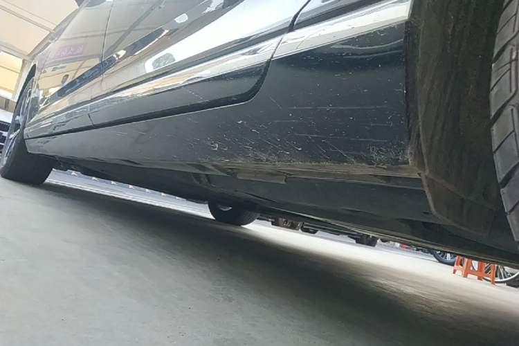Used Volkswagen Magotan 2020 330TSI DSG Leading Model Left Side Sill