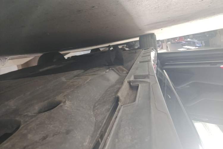 Used Volkswagen Magotan 2020 330TSI DSG Leading Model Left Side Sill