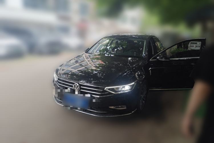 Used Volkswagen Magotan 2020 330TSI DSG Luxury Edition Guazi used car, China used car export, Used car for sale, Used cars, Cheapest cars for sale