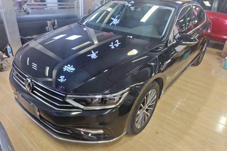 Used Volkswagen Magotan 2020 330TSI DSG Luxury Edition Guazi used car, China used car export, Used car for sale, Used Volkswagen cars, Cheapest cars for sale