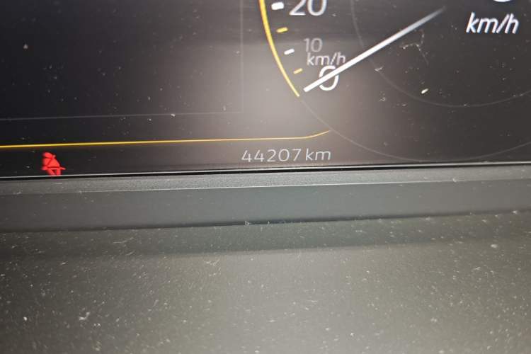 Used Volkswagen Magotan 2020 330TSI DSG Luxury Edition Odometer Close Up