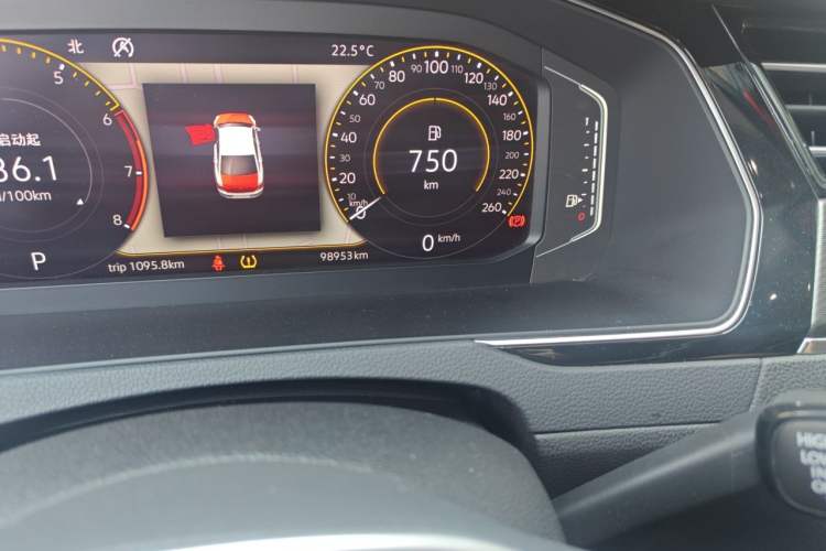 Used Volkswagen Magotan 2020 330TSI DSG Luxury Edition Odometer Close Up