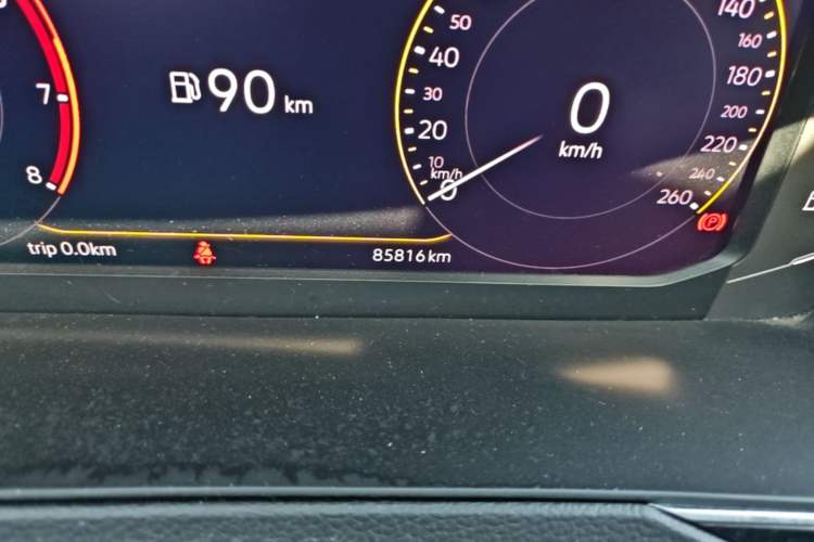 Used Volkswagen Magotan 2020 330TSI DSG Luxury Edition Odometer Close Up