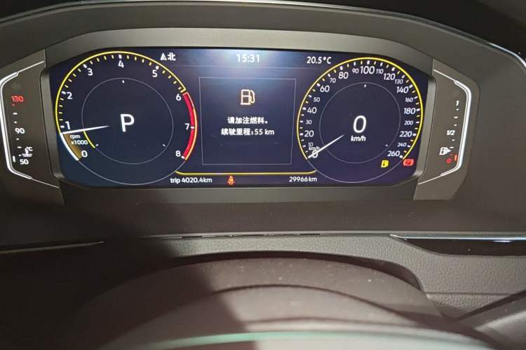 Used Volkswagen Magotan 2020 330TSI DSG Luxury Edition Odometer Close Up