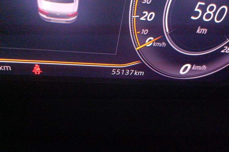 Used Volkswagen Magotan 2020 380TSI DSG Luxury Version Odometer Close Up