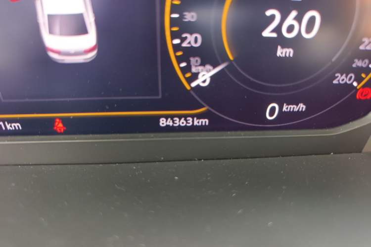 Used Volkswagen Magotan 2020 330TSI DSG Luxury Edition Odometer Close Up