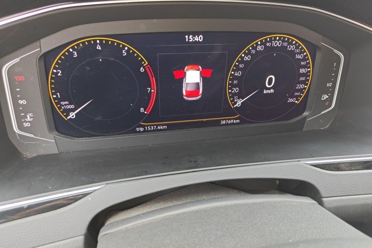 Used Volkswagen Magotan 2020 330TSI DSG Luxury Edition Odometer Close Up
