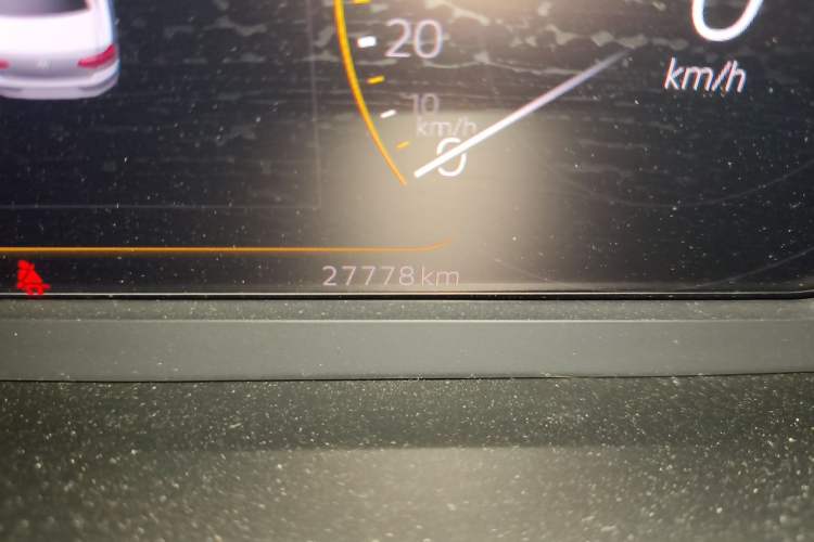 Used Volkswagen Magotan 2020 330TSI DSG Luxury Edition Odometer Close Up