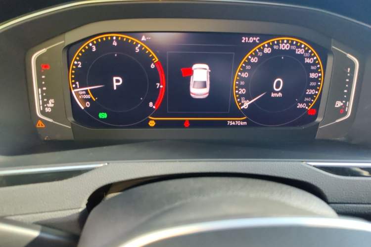 Used Volkswagen Magotan 2020 330TSI DSG Luxury Edition Odometer Close Up
