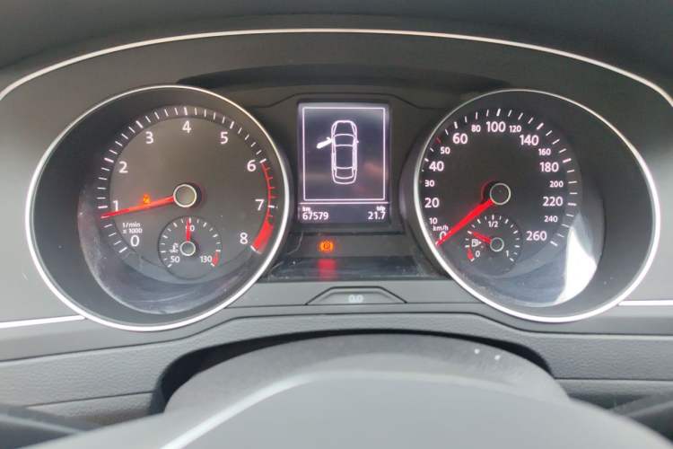 Used Volkswagen Magotan 2020 280TSI DSG Leading Edition Odometer Close Up