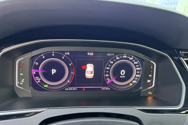 Used Volkswagen Magotan 2020 330TSI DSG Luxury Edition Odometer Close Up