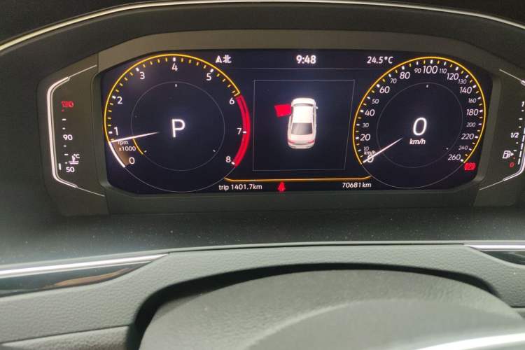 Used Volkswagen Magotan 2020 330TSI DSG Luxury Edition Odometer Close Up