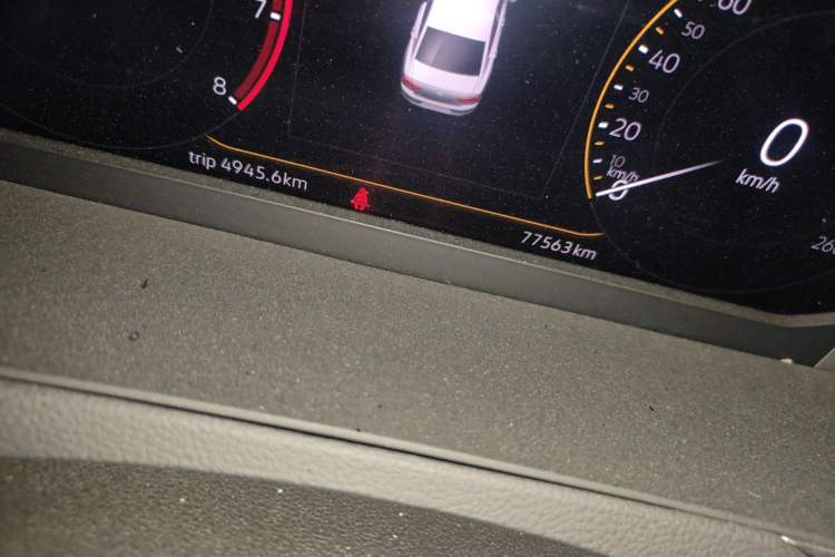 Used Volkswagen Magotan 2020 330TSI DSG Luxury Edition Odometer Close Up