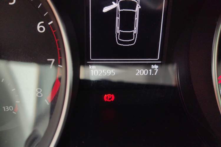 Used Volkswagen Magotan 2020 330TSI DSG Leading Model Odometer Close Up