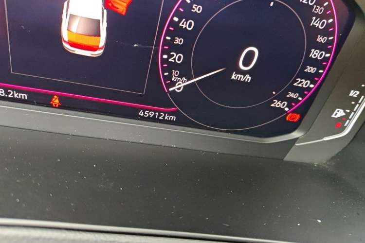 Used Volkswagen Magotan 2020 380TSI DSG Luxury Version Odometer Close Up