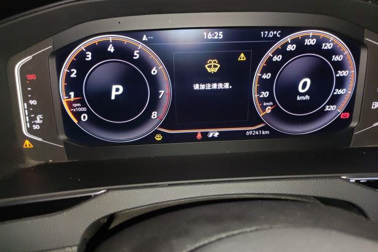 Used Volkswagen Magotan 2020 330TSI DSG Luxury Edition Odometer Close Up