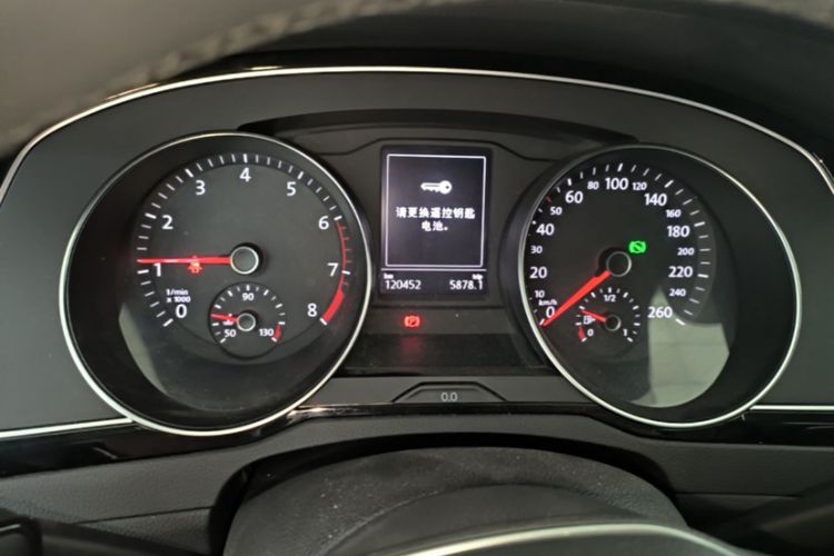 Used Volkswagen Magotan 2020 330TSI DSG Leading Model Odometer Close Up
