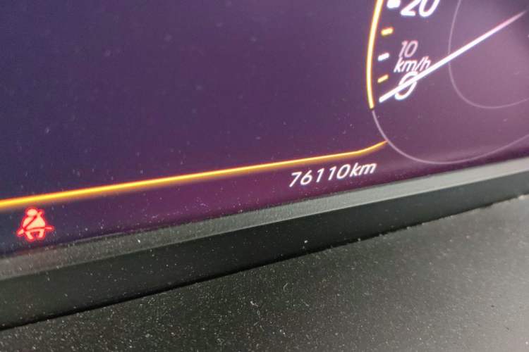 Used Volkswagen Magotan 2020 330TSI DSG Luxury Edition Odometer Close Up
