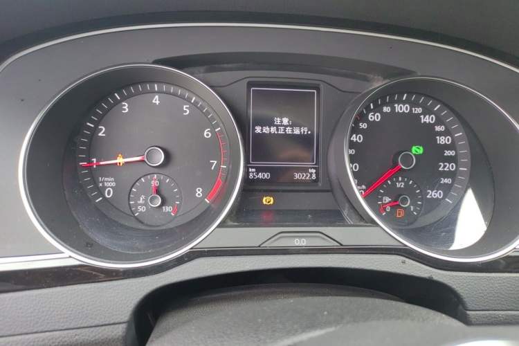 Used Volkswagen Magotan 2020 280TSI DSG Leading Edition Odometer Close Up