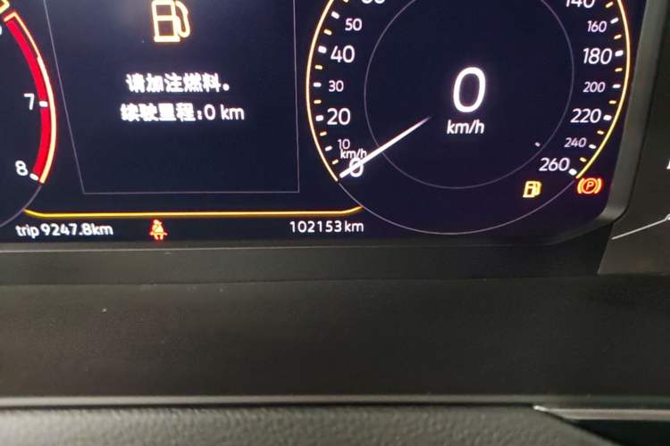 Used Volkswagen Magotan 2020 330TSI DSG Luxury Edition Odometer Close Up