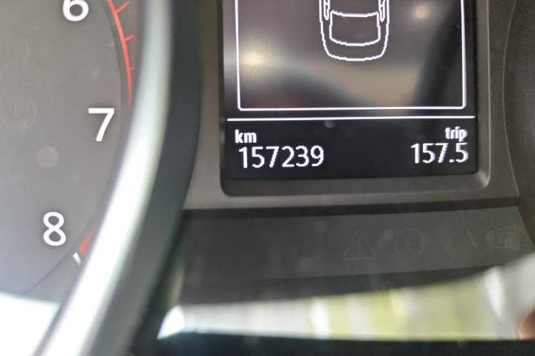 Used Volkswagen Magotan 2020 330TSI DSG Leading Model Odometer Close Up