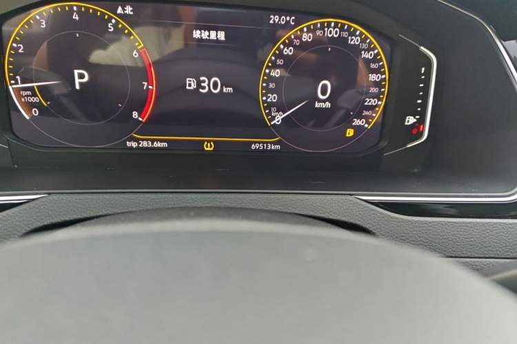 Used Volkswagen Magotan 2020 330TSI DSG Luxury Edition Odometer Close Up