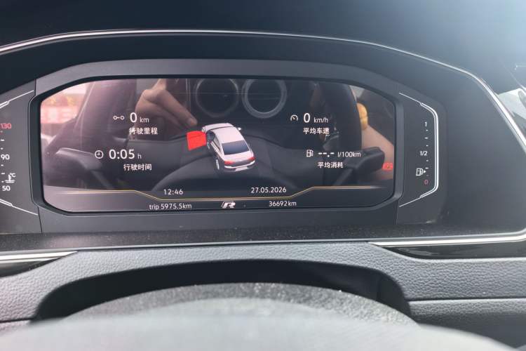 Used Volkswagen Magotan 2020 330TSI DSG Luxury Edition Odometer Close Up