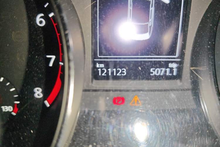 Used Volkswagen Magotan 2020 330TSI DSG Leading Model Odometer Close Up
