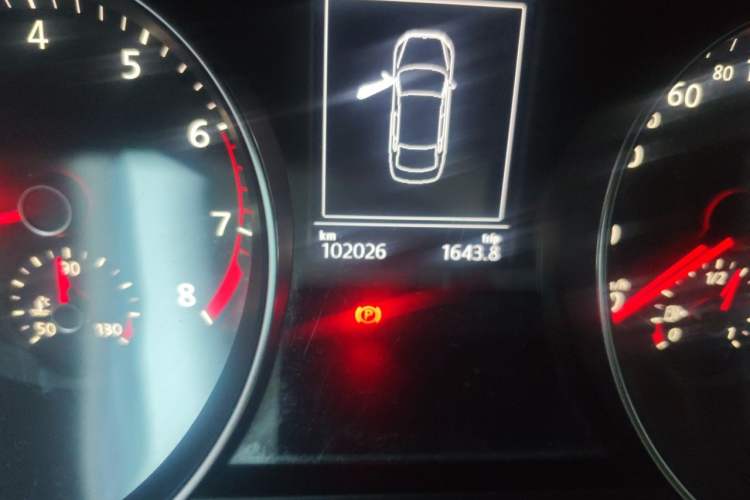 Used Volkswagen Magotan 2020 330TSI DSG Leading Model Odometer Close Up