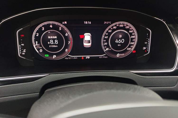 Used Volkswagen Magotan 2020 330TSI DSG Luxury Edition Odometer Close Up