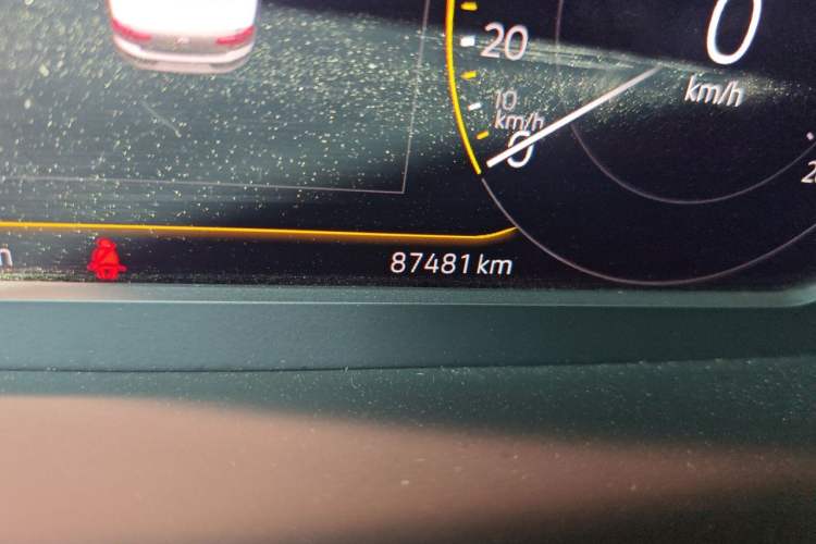 Used Volkswagen Magotan 2020 330TSI DSG Luxury Edition Odometer Close Up