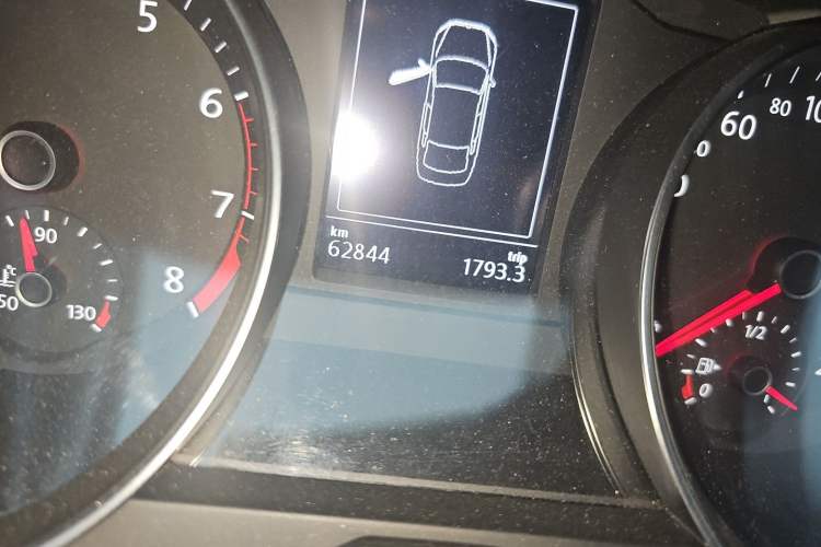 Used Volkswagen Magotan 2020 280TSI DSG Leading Edition Odometer Close Up