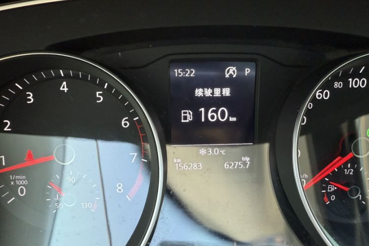 Used Volkswagen Magotan 2020 330TSI DSG Leading Model Odometer Close Up