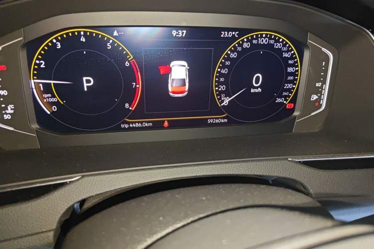 Used Volkswagen Magotan 2020 330TSI DSG Luxury Edition Odometer Close Up
