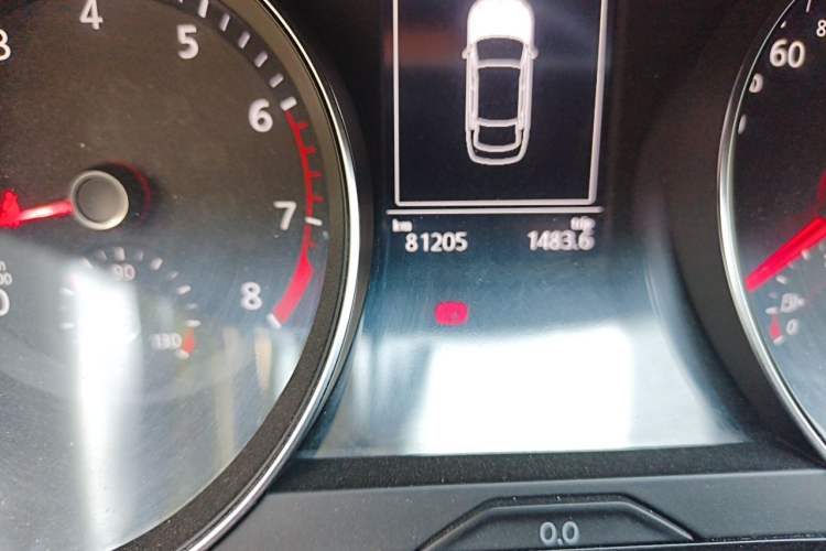 Used Volkswagen Magotan 2020 330TSI DSG Leading Model Odometer Close Up