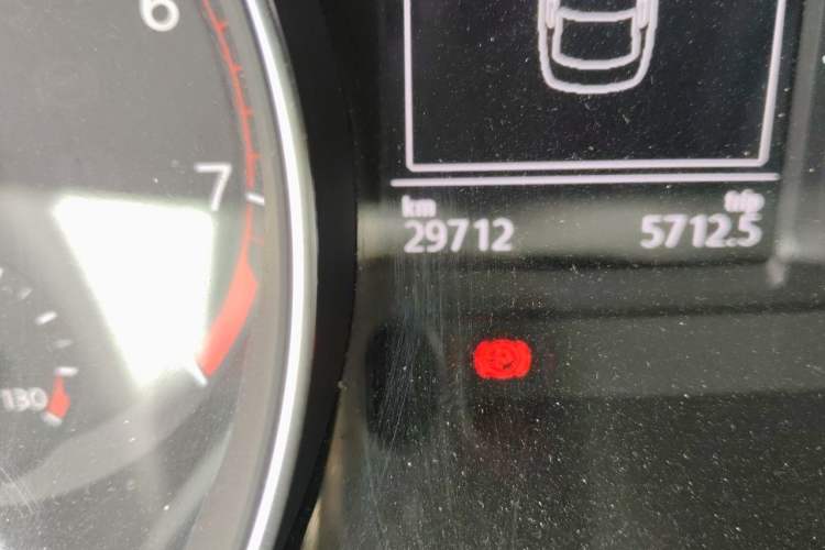Used Volkswagen Magotan 2020 330TSI DSG Leading Model Odometer Close Up