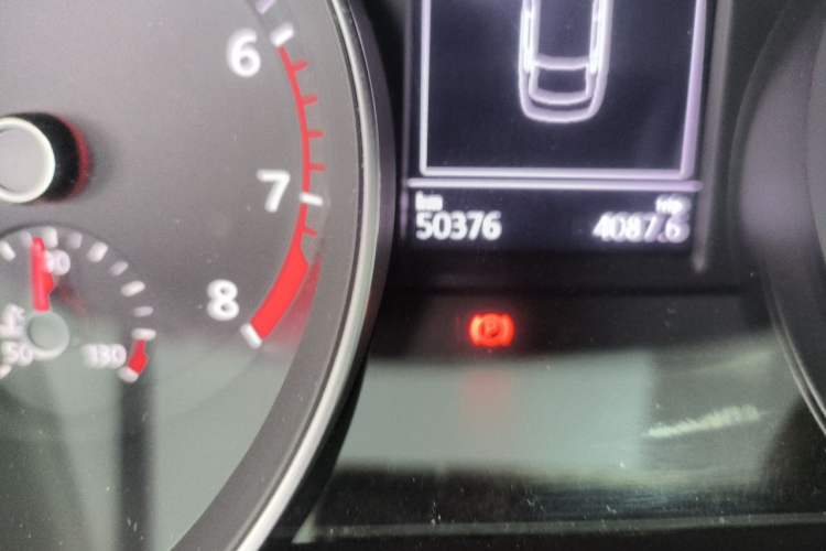 Used Volkswagen Magotan 2020 330TSI DSG Luxury Edition Odometer Close Up