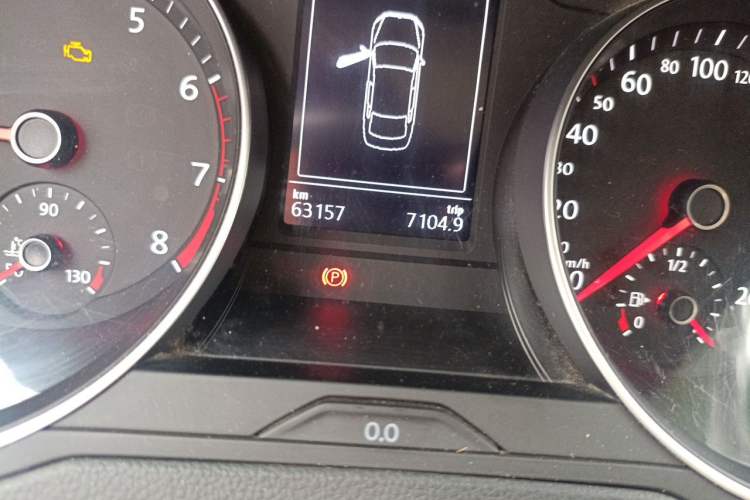 Used Volkswagen Magotan 2020 280TSI DSG Comfort Edition Odometer Close Up