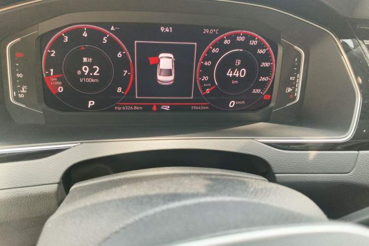 Used Volkswagen Magotan 2020 330TSI DSG Luxury Edition Odometer Close Up