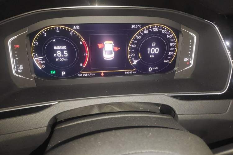 Used Volkswagen Magotan 2020 330TSI DSG Luxury Edition Odometer Close Up