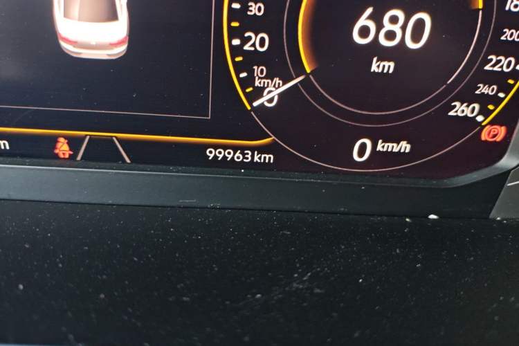 Used Volkswagen Magotan 2020 380TSI DSG Luxury Version Odometer Close Up