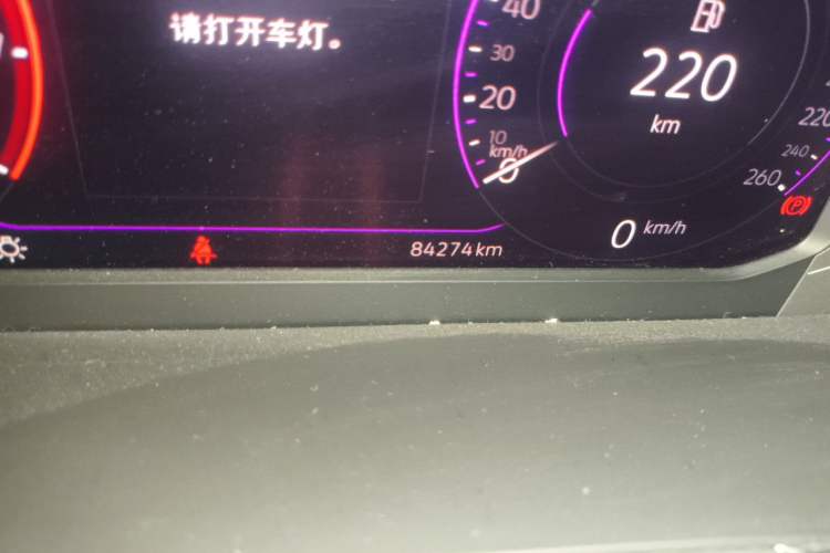 Used Volkswagen Magotan 2020 330TSI DSG Luxury Edition Odometer Close Up